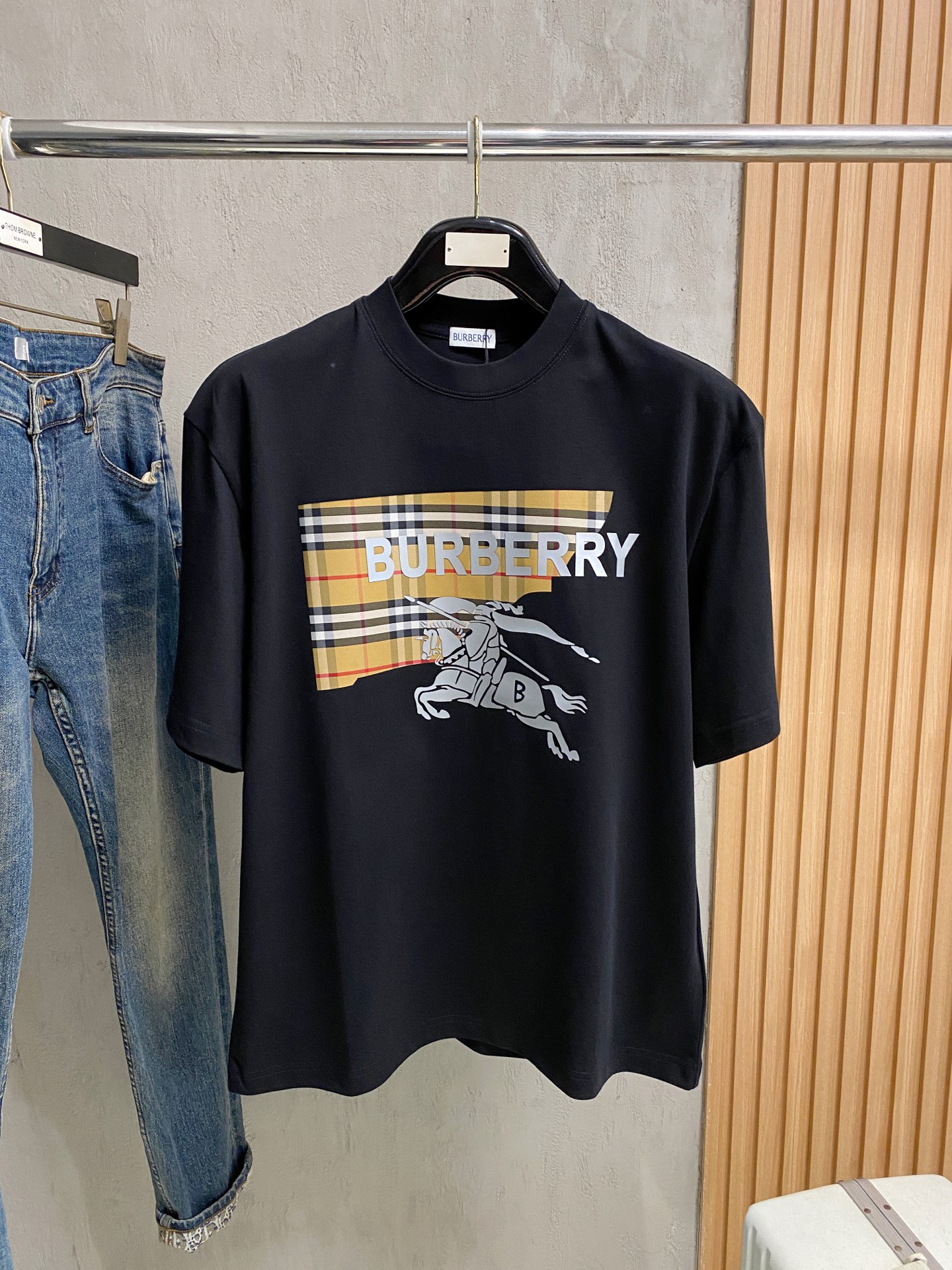 short sleeves